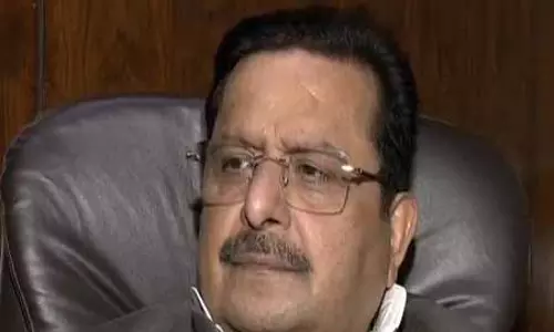 लालू परिवार में वर्चस्व की लड़ाई: जदयू नेता का बयान लालू परिवार में वर्चस्व की लड़ाई: जदयू नेता का बयान