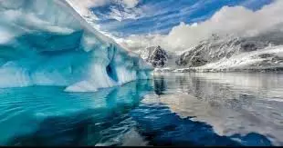 Science: अंटार्कटिका के नीचे 85 नई झीलों की खोज, साउथ पोल की बर्फ के नीचे छिपा है पानी का जाल Science: अंटार्कटिका के नीचे 85 नई झीलों की खोज, साउथ पोल की बर्फ के नीचे छिपा है पानी का जाल