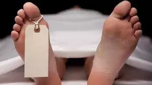 Mauganj : 32 वर्षीय महिला सीढ़ियों से फिसली, अस्पताल पहुंचते ही मौत Mauganj : 32 वर्षीय महिला सीढ़ियों से फिसली, अस्पताल पहुंचते ही मौत