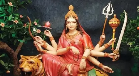 नवरात्रि के पांचवे दिन करें मां स्कंदमाता की पूजा, पाएं ज्ञान और शक्ति का आशीर्वाद नवरात्रि के पांचवे दिन करें मां स्कंदमाता की पूजा, पाएं ज्ञान और शक्ति का आशीर्वाद