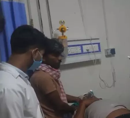 दो घंटे के अंदर दो लोगों को बदमाशों ने मारी गोली, हालत गंभीर दो घंटे के अंदर दो लोगों को बदमाशों ने मारी गोली, हालत गंभीर