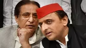 Lucknow: सपा नेता अखिलेश यादव आजम खां से मिलने रामपुर जाएंगे Lucknow: सपा नेता अखिलेश यादव आजम खां से मिलने रामपुर जाएंगे