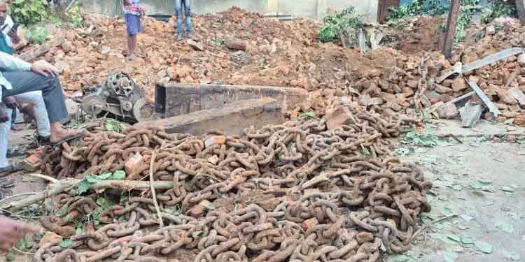 चांदबाली: 500 फुट लंबी जहाज की लंगर जंजीर मिली चांदबाली: 500 फुट लंबी जहाज की लंगर जंजीर मिली