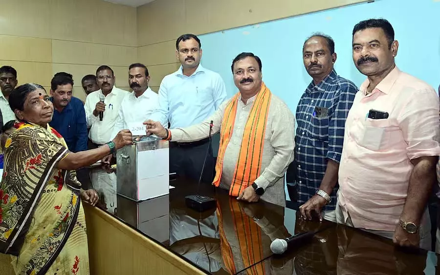 Hubli : 39 लाभार्थियों को मकान आवंटित Hubli : 39 लाभार्थियों को मकान आवंटित