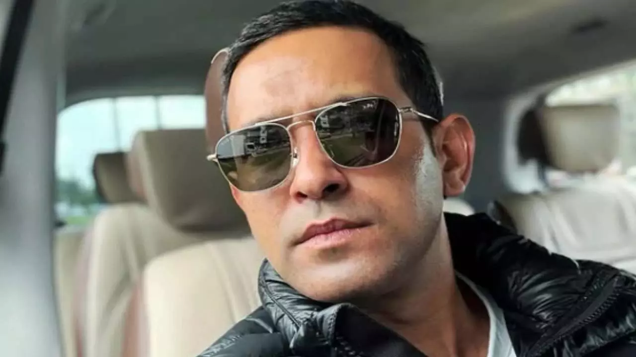 विक्रांत मैसी ने लक्ष्य लालवानी के साथ Dostana 2 पर बड़ा अपडेट साझा किया विक्रांत मैसी ने लक्ष्य लालवानी के साथ Dostana 2 पर बड़ा अपडेट साझा किया
