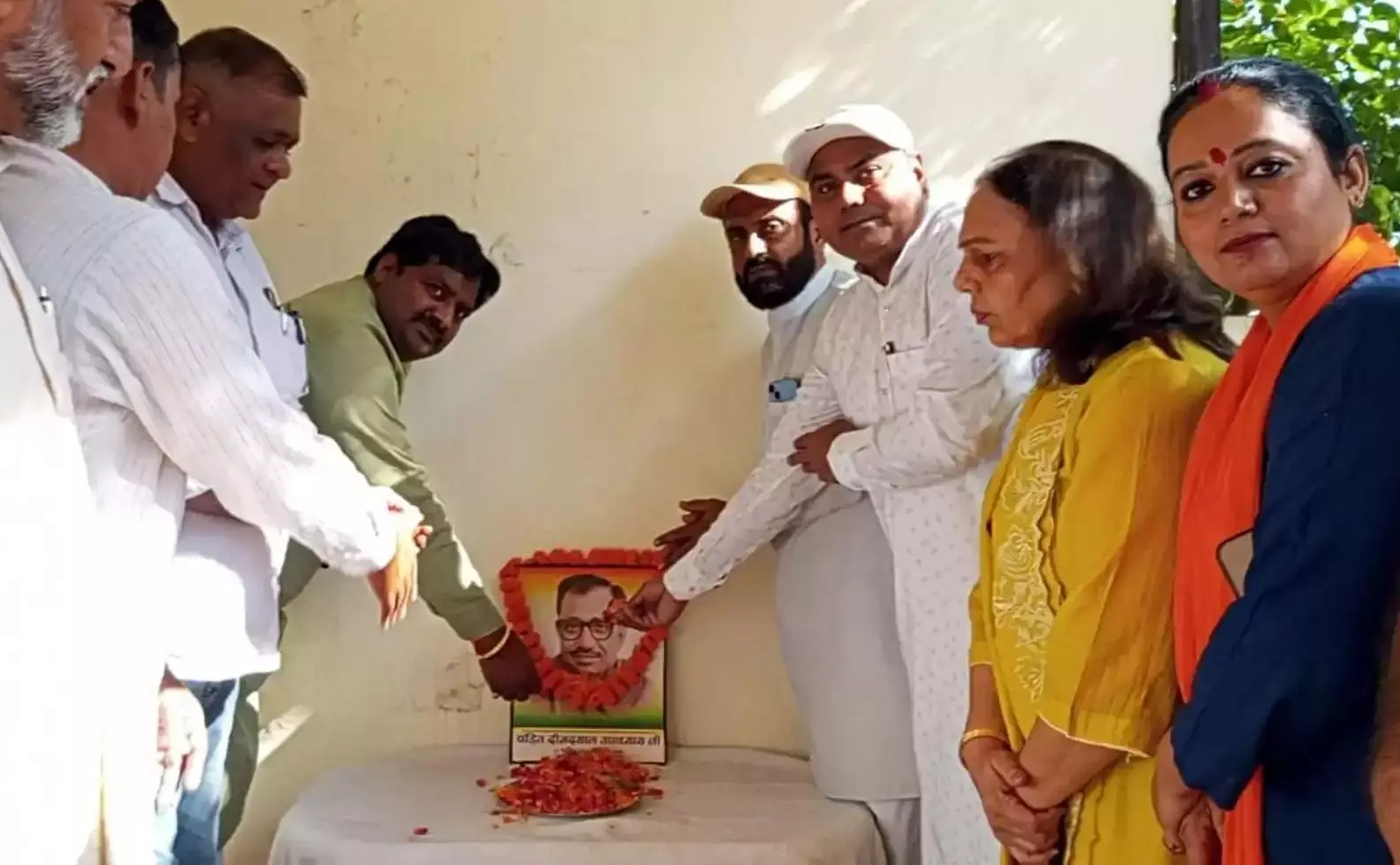 Hisar: पंडित दीनदयाल उपाध्याय जयंती पर हिसार में सेवा पखवाड़ा सम्पन्न Hisar: पंडित दीनदयाल उपाध्याय जयंती पर हिसार में सेवा पखवाड़ा सम्पन्न