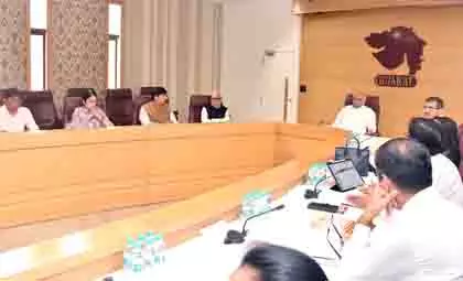 गुजरात सरकार की नीतियों पर मंथन के लिए वलसाड में चिंतन शिविर गुजरात सरकार की नीतियों पर मंथन के लिए वलसाड में चिंतन शिविर