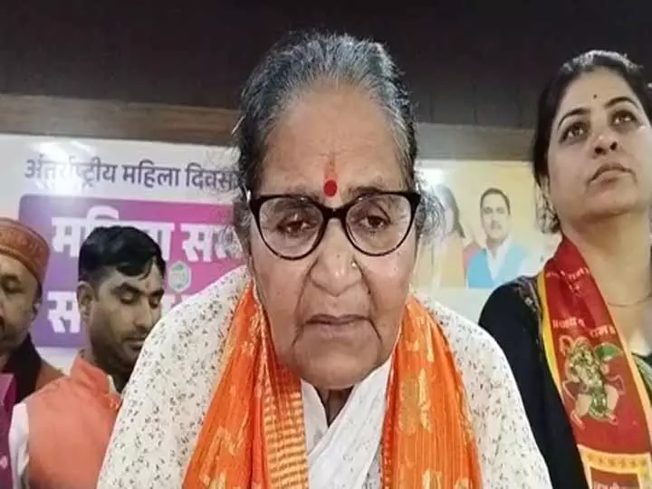 गुलाबो देवी ने की संभल का नाम बदलकर कल्कि नगरी करने की मांग गुलाबो देवी ने की संभल का नाम बदलकर कल्कि नगरी करने की मांग