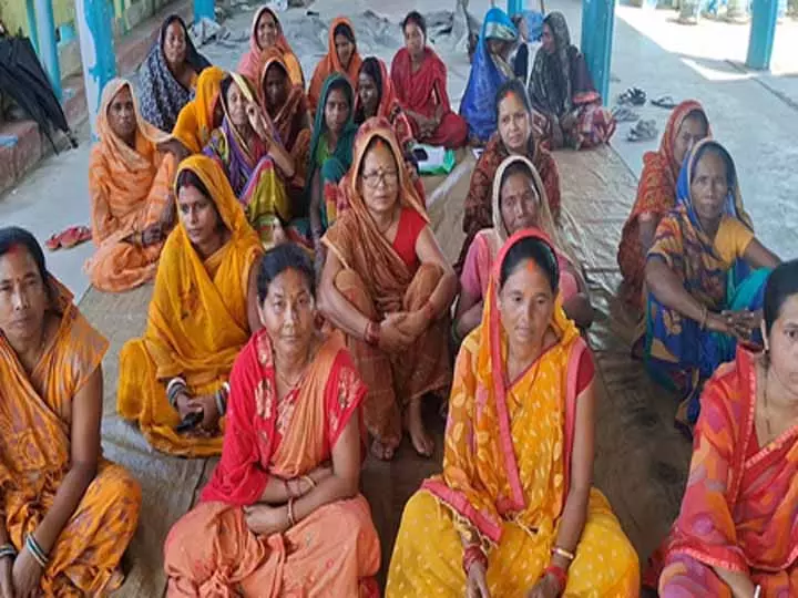 ‘हमारी खुशी का ठिकाना नहीं’, 10 हजार रुपये की राशि मिलने से पहले बोलीं महिलाएं ‘हमारी खुशी का ठिकाना नहीं’, 10 हजार रुपये की राशि मिलने से पहले बोलीं महिलाएं
