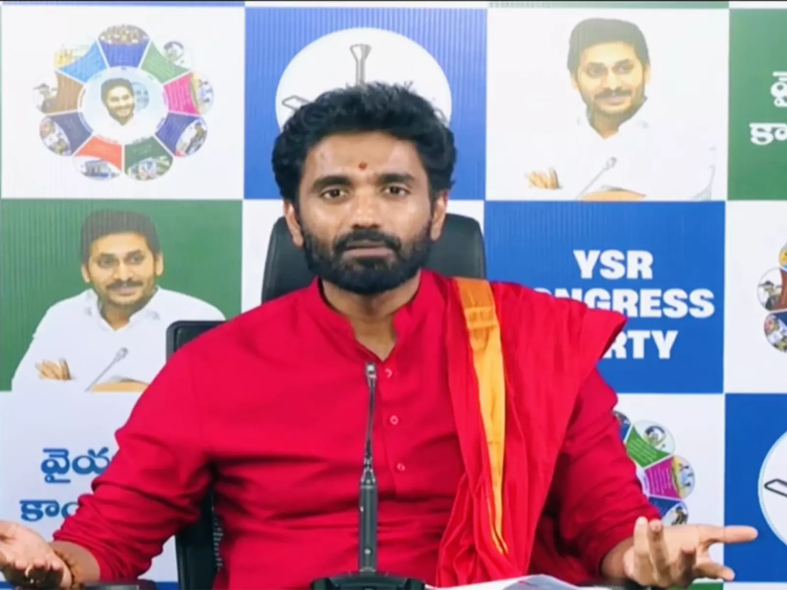 TDP गठबंधन अवैध गिरफ्तारियों से लोकतंत्र को कुचल रहा है: YSRCP नेता मार्गानी भारत TDP गठबंधन अवैध गिरफ्तारियों से लोकतंत्र को कुचल रहा है: YSRCP नेता मार्गानी भारत