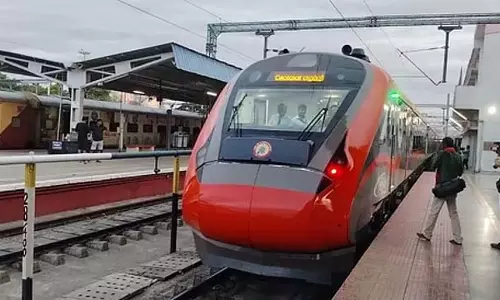 Tamil Nadu : नेल्लई से चेन्नई तक 20 डिब्बों वाली वंदे भारत ट्रेन सेवा शुरू Tamil Nadu : नेल्लई से चेन्नई तक 20 डिब्बों वाली वंदे भारत ट्रेन सेवा शुरू