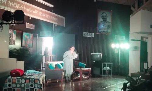 Katra: एसएमवीडीयू में हुआ रंगयुग के नाटक ‘चंचलो’ का आयोजन Katra: एसएमवीडीयू में हुआ रंगयुग के नाटक ‘चंचलो’ का आयोजन