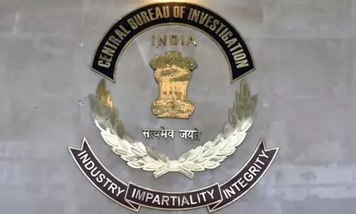 CBI ने हिरासत में मौत मामले में MP के दो पुलिसकर्मियों की सूचना देने पर 2 लाख का इनाम घोषित किया CBI ने हिरासत में मौत मामले में MP के दो पुलिसकर्मियों की सूचना देने पर 2 लाख का इनाम घोषित किया