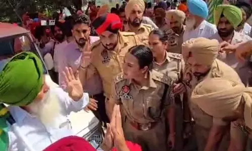 Nabha: मनदीप कौर के साथ दुर्व्यवहार का मामला, आपबीती में खुलासा Nabha: मनदीप कौर के साथ दुर्व्यवहार का मामला, आपबीती में खुलासा