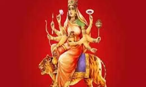 Navratri 2025: मां कुष्मांडा को क्यों कहा जाता है ब्रह्मांड की रचयिता