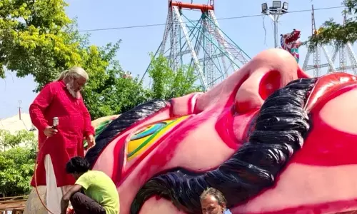 Haryana : कभी गांव का उपद्रवी, अब बरारा में विशाल पुतलों के लिए प्रसिद्ध Haryana : कभी गांव का उपद्रवी, अब बरारा में विशाल पुतलों के लिए प्रसिद्ध