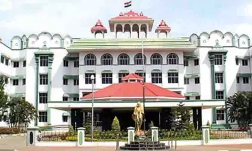 Madras HC ने अधिकारियों से कुलसेई दशहरा उत्सव में अश्लील नृत्य प्रदर्शन पर रिपोर्ट प्रस्तुत करने को कहा