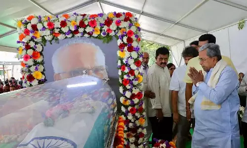 साहिती एसएल भैरप्पा का स्मारक मैसूर में होगा: CM Siddaramaiah साहिती एसएल भैरप्पा का स्मारक मैसूर में होगा: CM Siddaramaiah