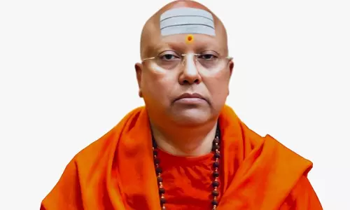 FIR में चैतन्यानंद के खिलाफ परेशान करने वाले आरोप दर्ज FIR में चैतन्यानंद के खिलाफ परेशान करने वाले आरोप दर्ज
