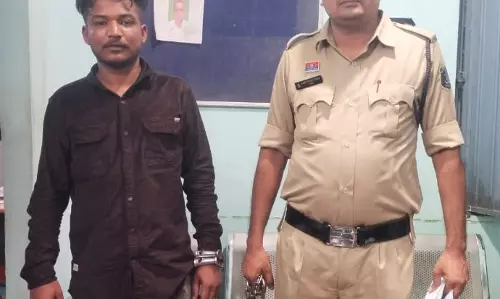 जूक बार में हत्या की कोशिश मामले में फरार आरोपी गिरफ्तार जूक बार में हत्या की कोशिश मामले में फरार आरोपी गिरफ्तार