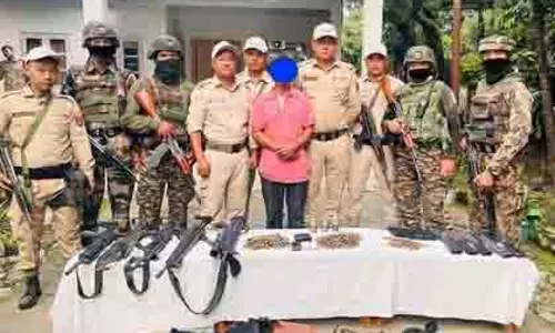 Manipur: तीन उग्रवादी और हथियार तस्कर गिरफ्तार Manipur: तीन उग्रवादी और हथियार तस्कर गिरफ्तार