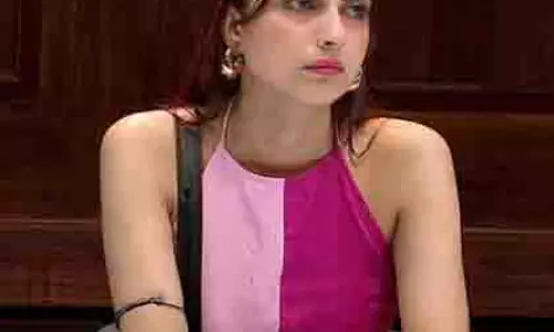 Bigg Boss 19 में फरहाना भट्ट ने अशनूर कौर पर हाथापाई का गंभीर आरोप लगाया Bigg Boss 19 में फरहाना भट्ट ने अशनूर कौर पर हाथापाई का गंभीर आरोप लगाया