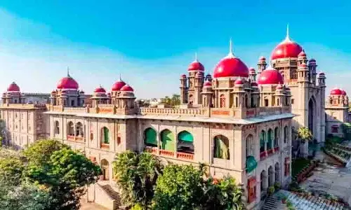 Telangana HC ने ग्रुप-I के परिणामों पर एकल न्यायाधीश के आदेश को निलंबित कर दिया Telangana HC ने ग्रुप-I के परिणामों पर एकल न्यायाधीश के आदेश को निलंबित कर दिया