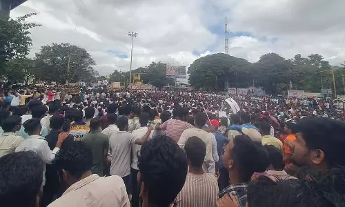 Dharwad : रिक्त पदों को भरने की मांग को लेकर विरोध प्रदर्शन Dharwad : रिक्त पदों को भरने की मांग को लेकर विरोध प्रदर्शन