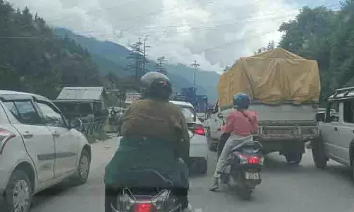 Himachal: स्वर्ग में जाम, यातायात प्रतिबंधों के बीच मनाली का दैनिक संघर्ष