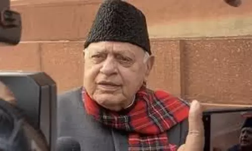 Srinagar: फारूक अब्दुल्ला ने लद्दाख के लोगों से संवाद शुरू करने की मांग की Srinagar: फारूक अब्दुल्ला ने लद्दाख के लोगों से संवाद शुरू करने की मांग की