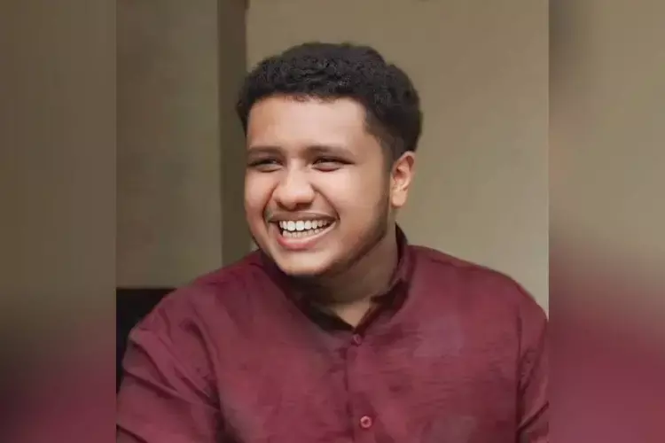 Idukki में एक लॉरी ने 25 वर्षीय इडुक्की कॉलेज शिक्षक को कुचल दिया Idukki में एक लॉरी ने 25 वर्षीय इडुक्की कॉलेज शिक्षक को कुचल दिया