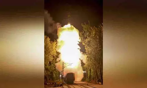 DRDO ने रेल आधारित मोबाइल लांचर प्रणाली से मध्यम दूरी की अग्नि-प्राइम मिसाइल का सफल प्रक्षेपण किया