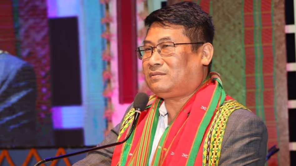 Tripura के मंत्री ने टिपरा मोथा समर्थकों पर भाजपा कार्यालय में आग लगाने का आरोप लगाया Tripura के मंत्री ने टिपरा मोथा समर्थकों पर भाजपा कार्यालय में आग लगाने का आरोप लगाया