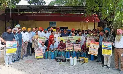 Amritsar: स्वास्थ्य विभाग ने बाढ़ के बाद डेंगू जागरूकता और लार्वा नियंत्रण अभियान चलाया