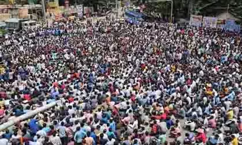 Dharwad: पुलिस भर्ती की उम्र सीमा पर विवाद, छात्रों ने उठाई आवाज़
