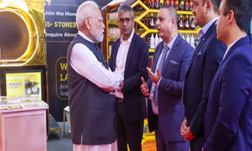 ‘इंटरनेशनल ट्रेड शो’ में उद्यमियों से मिले पीएम मोदी, उनके काम को लेकर ली जानकारी