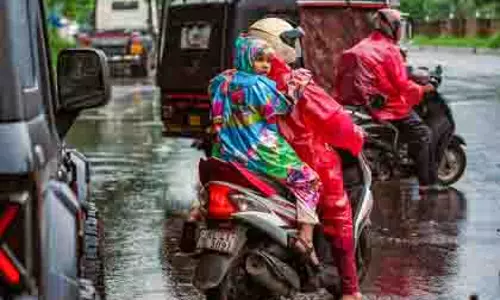 Kerala: भारी बारिश की आशंका, इडुक्की और पथानामथिट्टा में ऑरेंज अलर्ट Kerala: भारी बारिश की आशंका, इडुक्की और पथानामथिट्टा में ऑरेंज अलर्ट