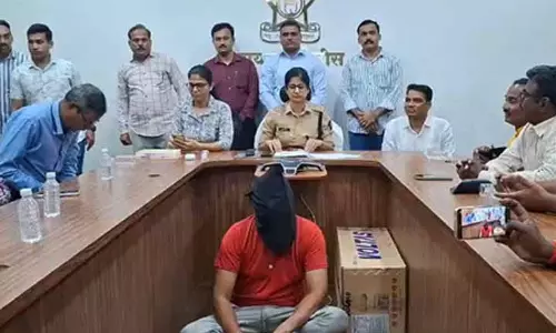 फर्जी गेमिंग ऐप से 3 हजार करोड़ से अधिक की ठगी, आरोपी गिरफ्तार फर्जी गेमिंग ऐप से 3 हजार करोड़ से अधिक की ठगी, आरोपी गिरफ्तार