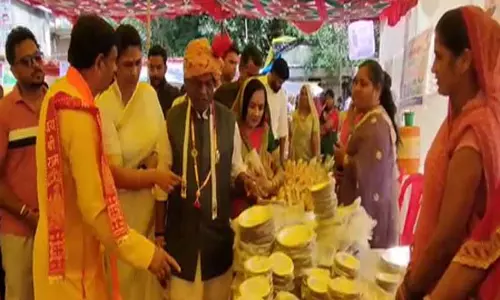 गुना में ‘वोकल फॉर लोकल’ को बढ़ावा देने के लिए तीन दिवसीय मेला का आयोजन गुना में ‘वोकल फॉर लोकल’ को बढ़ावा देने के लिए तीन दिवसीय मेला का आयोजन