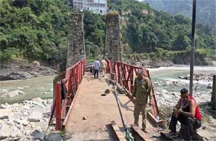 Himachal: प्रदेशवासियों को मिलेगी बड़ी राहत, बदलेगी लोगों की जिंदगी Himachal: प्रदेशवासियों को मिलेगी बड़ी राहत, बदलेगी लोगों की जिंदगी