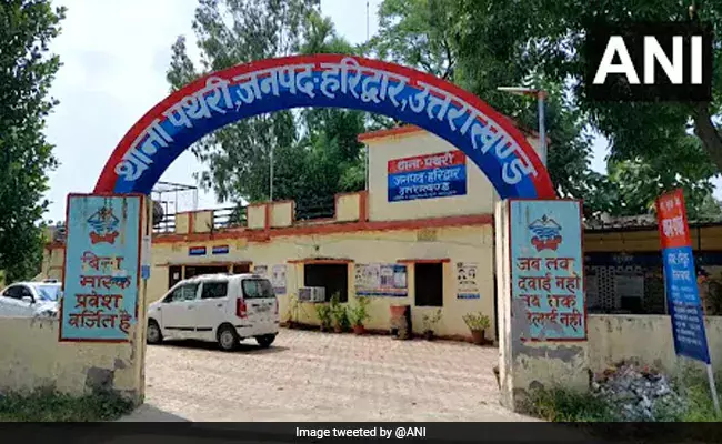 Haridwar: राह भटके नाबालिग को हरिद्वार पुलिस ने सुरक्षित लाया Haridwar: राह भटके नाबालिग को हरिद्वार पुलिस ने सुरक्षित लाया