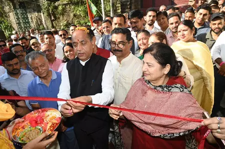 मंडी में भाजपा के नए पार्टी कार्यालय का शुभारंभ, जयराम ठाकुर ने लेह हिंसा पर कार्रवाई की मांग की मंडी में भाजपा के नए पार्टी कार्यालय का शुभारंभ, जयराम ठाकुर ने लेह हिंसा पर कार्रवाई की मांग की