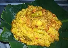 Durga Puja Special Bhog Khichuri दुर्गा पूजा का स्पेशल प्रसाद Durga Puja Special Bhog Khichuri दुर्गा पूजा का स्पेशल प्रसाद