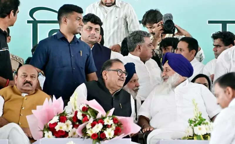 Haryana : महिला सशक्तिकरण के लिए दीनदयाल लाडो लक्ष्मी योजना शुरू की गई Haryana : महिला सशक्तिकरण के लिए दीनदयाल लाडो लक्ष्मी योजना शुरू की गई