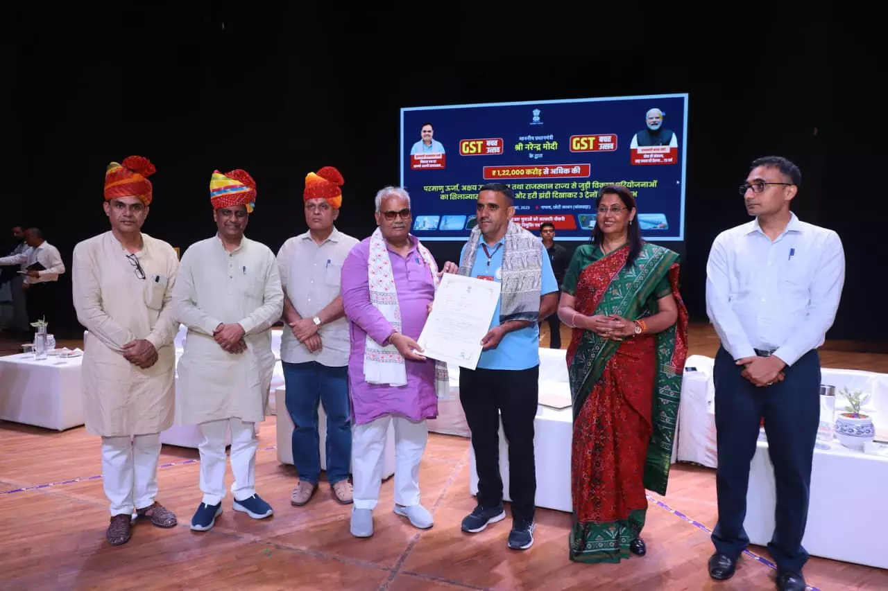 Jaipur: जिला प्रभारी मंत्री ने दी ईमानदारी व सेवा भावना से कार्य करने की प्रेरणा Jaipur: जिला प्रभारी मंत्री ने दी ईमानदारी व सेवा भावना से कार्य करने की प्रेरणा