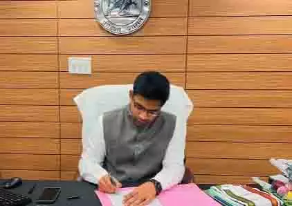 ग्रामीणों ने ग्राम पंचायत को नगर पालिका में शामिल करने का विरोध किया ग्रामीणों ने ग्राम पंचायत को नगर पालिका में शामिल करने का विरोध किया