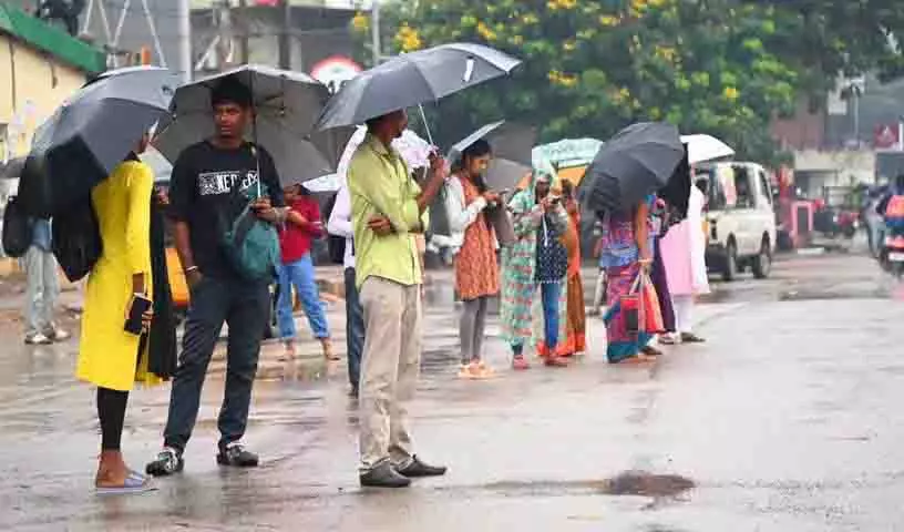 IMD हैदराबाद ने तेलंगाना में अत्यधिक भारी वर्षा के लिए रेड अलर्ट जारी किया IMD हैदराबाद ने तेलंगाना में अत्यधिक भारी वर्षा के लिए रेड अलर्ट जारी किया