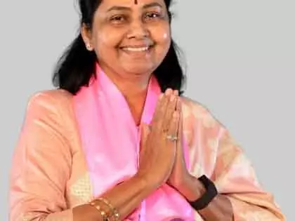 Hyderabad: जुबली हिल्स उपचुनाव के लिए सुनीता बीआरएस उम्मीदवार हैं Hyderabad: जुबली हिल्स उपचुनाव के लिए सुनीता बीआरएस उम्मीदवार हैं