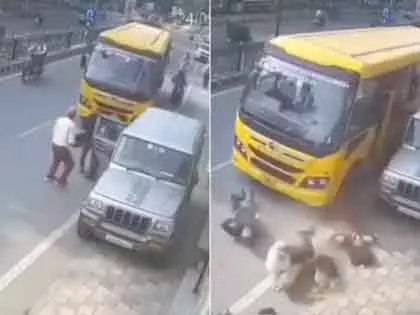 Dehradun: बस की टक्कर से पैदल यात्री गंभीर रूप से घायल Dehradun: बस की टक्कर से पैदल यात्री गंभीर रूप से घायल