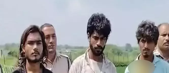 एसपी ने कवर्धा गैंगरेप मामले में किया खुलासा, बाइक से अपहरण फिर हैवानियत एसपी ने कवर्धा गैंगरेप मामले में किया खुलासा, बाइक से अपहरण फिर हैवानियत